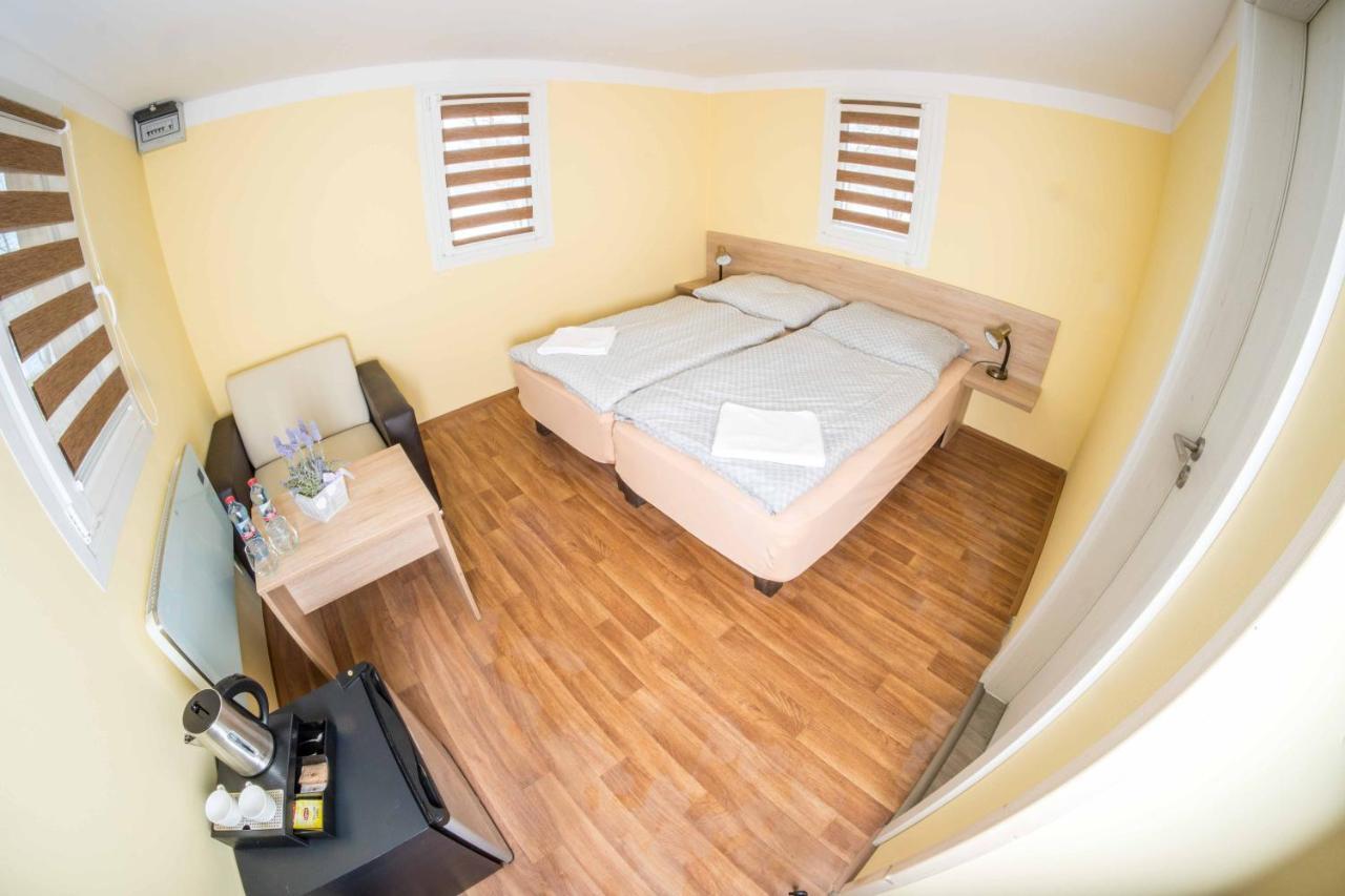 Obora Resort Lanškroun Exteriör bild