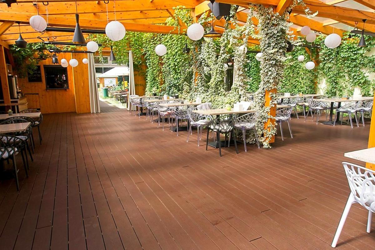 Obora Resort Lanškroun Exteriör bild